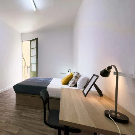 Rent this 1 bed room on Avinguda del Paral·lel in 54-58, 08001 Barcelona