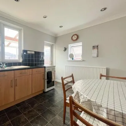 Image 5 - 11 Coniston Road, Patchway, BS34 5JT, United Kingdom - Duplex for sale