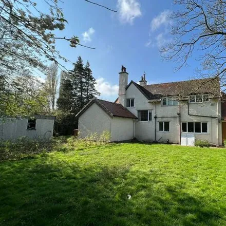 Image 3 - Greenbank, 5 Wittering Lane, Heswall, CH60 9JL, United Kingdom - House for sale