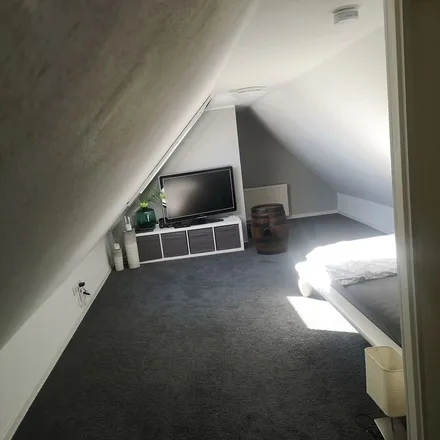 Rent this 4 bed apartment on Stepgesstraße in 41061 Mönchengladbach, Germany