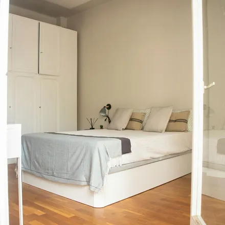 Image 3 - Carrer de Girona, 96, 08009 Barcelona, Spain - Apartment for rent