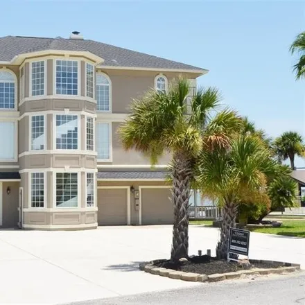 Buy this 4 bed house on 534 Paradise Drive in Tiki Island, Galveston County