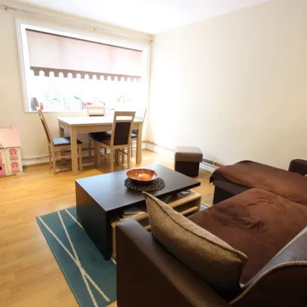 Rent this 2 bed apartment on Byron Road in London, HA0 3NU