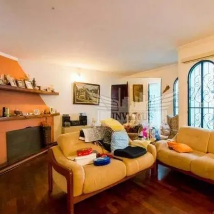 Rent this 4 bed house on Travessa Santo Alberto in Jardim Bela Vista, Santo André - SP