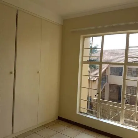 Image 6 - The Oval, Tshwane Ward 101, Gauteng, 0147, South Africa - Apartment for rent