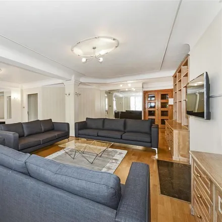 Rent this 4 bed apartment on Strathmore Court in 143 Park Road, London