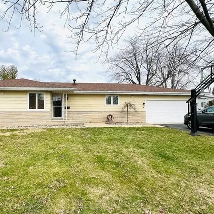 Buy this 4 bed house on 999 Sprague Road in Hoopeston, IL 60942