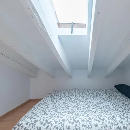 Rent this 4 bed room on Madrid in La Excéntrica, Calle de las Fuentes