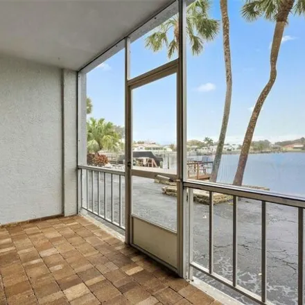 Image 3 - 3741 46th Avenue South, Broadwater, Saint Petersburg, FL 33711, USA - Condo for sale
