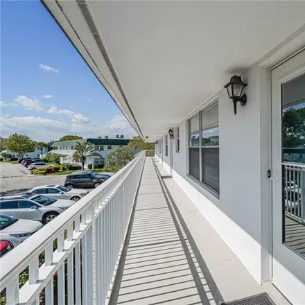 Image 7 - Royal Palm Pointe B, Royal Palm Pointe, Royal Palm Boulevard, Vero Beach, FL 34960, USA - Condo for rent