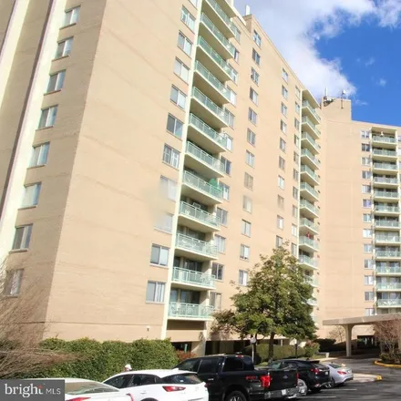 Rent this 1 bed apartment on Marina Towers in 501 Slaters Lane, Alexandria