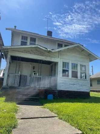 Buy this 4 bed house on 2269 10th Avenue in Huntington, WV 25703