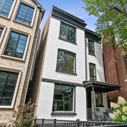 Buy this 6 bed house on 2672 North Burling Street in Chicago, IL 60614