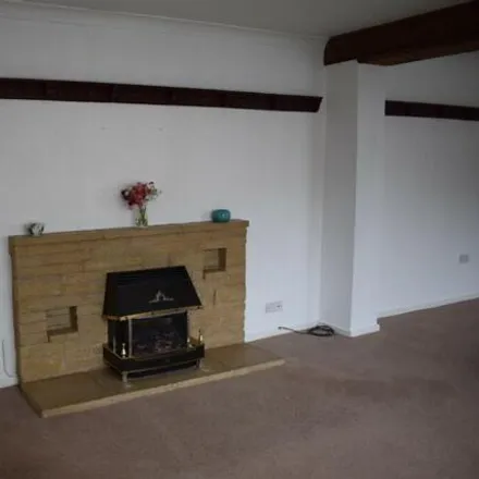 Image 4 - Mount Pleasant Road, Bedworth, CV12 8ER, United Kingdom - House for rent