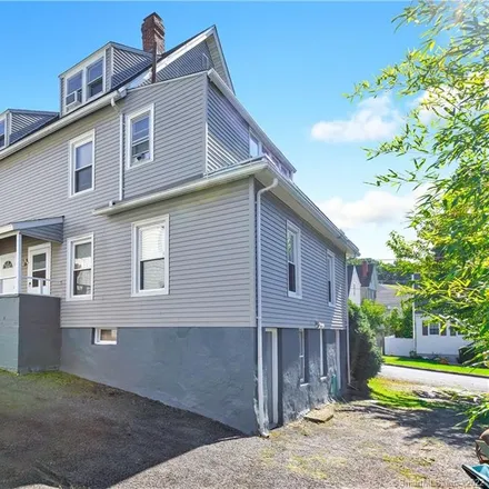 Image 3 - 111 Kneen Street, Shelton, CT 06484, USA - Townhouse for sale