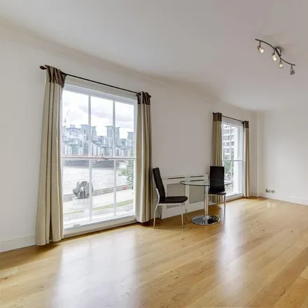 Rent this 1 bed apartment on 52 Millbank in London, SW1P 4RL