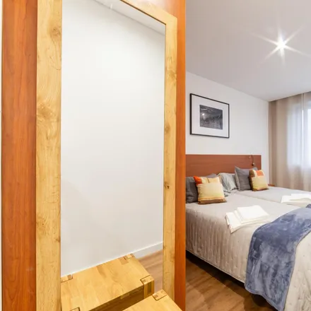 Rent this 4 bed room on Maria de Fátima in Praça Almada Negreiros 10, 4470-201 Cidade da Maia