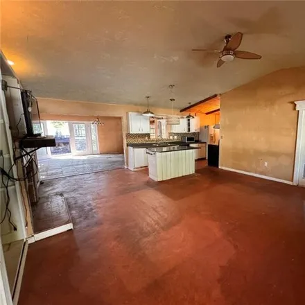 Image 3 - 157 South Adams Street, Beverly Hills, Citrus County, FL 34465, USA - House for sale