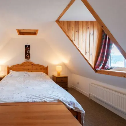 Rent this 2 bed duplex on Highland in IV2 6XR, United Kingdom