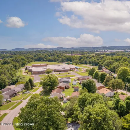 Image 3 - 12498 Somerset Drive, Pioneer Village, Bullitt County, KY 40229, USA - House for sale
