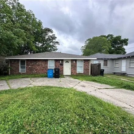 Rent this 3 bed house on 2262 Plaza Drive in Dauterive Trailer Park, Chalmette