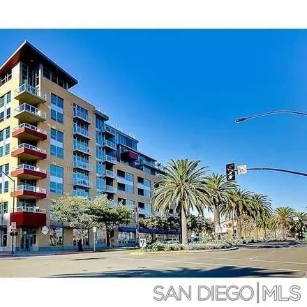 Image 3 - 253 10th Avenue, San Diego, CA 92180, USA - Condo for rent