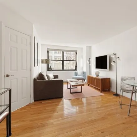 Image 1 - Chrystal House, East 24th Street, New York, NY 10010, USA - Apartment for sale