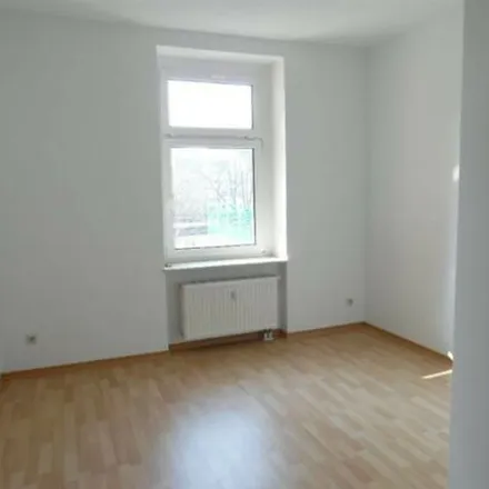 Rent this 3 bed apartment on Goethestraße 2 in 09119 Chemnitz, Germany