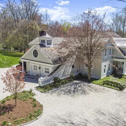Buy this 5 bed house on 279 Rosebrook Road in Richards Corner, New Canaan