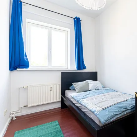 Rent this 4 bed room on Hainstraße 43 in 12439 Berlin, Germany