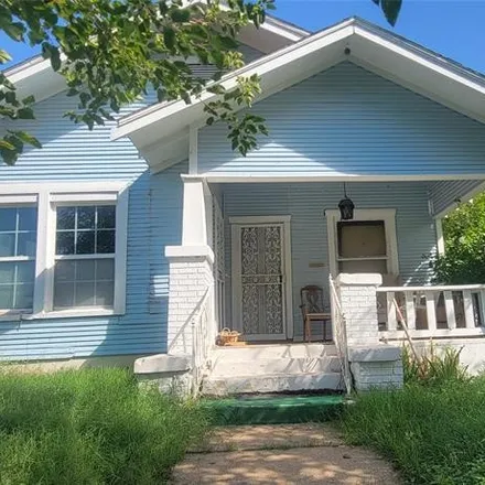 Buy this 2 bed house on 1455 East Morphy Street in Fort Worth, TX 76104