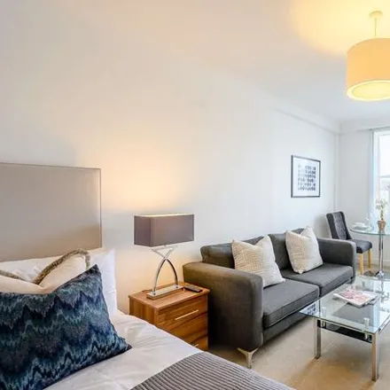 Rent this studio apartment on 35 Hill Street in London, W1J 5LX