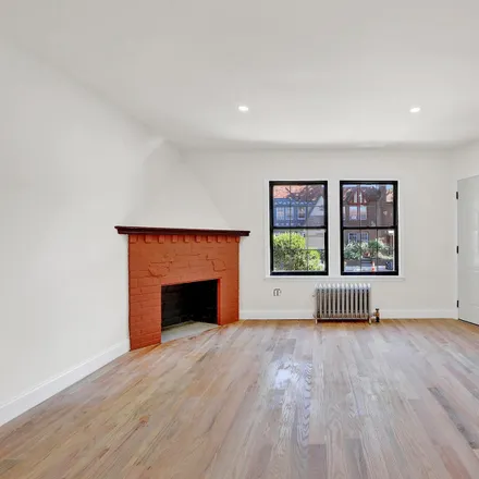 Image 1 - 179-27 Selover Road, New York, NY 11434, USA - Townhouse for sale