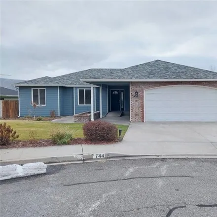 Image 1 - 744 Goldenview Place, East Wenatchee, WA 98802, USA - House for sale