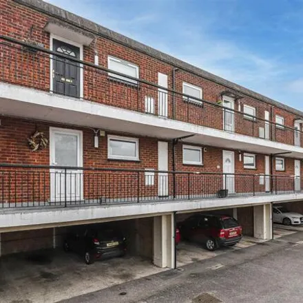 Buy this 1 bed apartment on 11;12 Shakespear Court in Hoddesdon, EN11 9QS