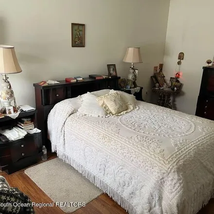 Image 6 - unnamed road, Whittier Oaks, Manalapan Township, NJ 07751, USA - Apartment for rent