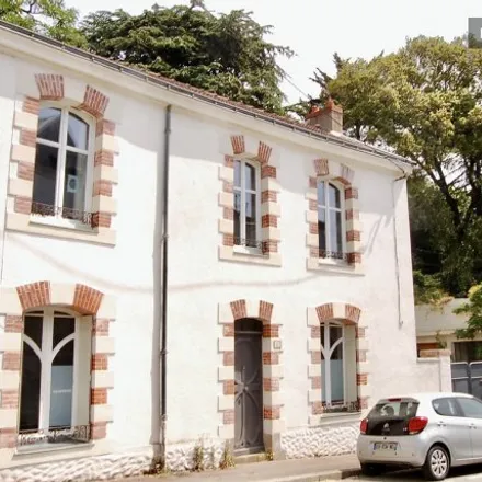Rent this 3 bed house on Nantes in Jean-Macé, FR