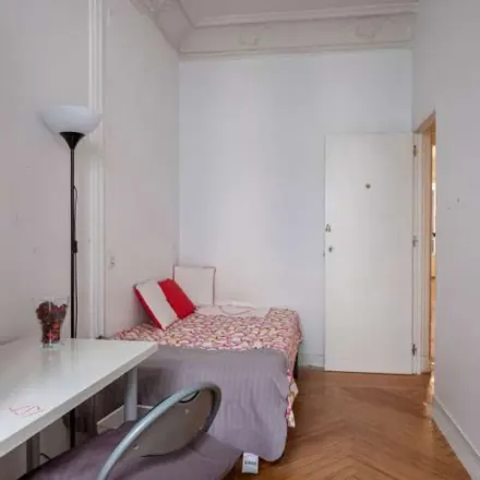 Rent this 1 bed apartment on Librería Bárdon in Plaza de San Martín, 3