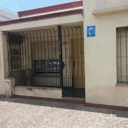 Buy this 2 bed house on Tucumán 2894 in Partido de Lanús, 1825 Lanús Este