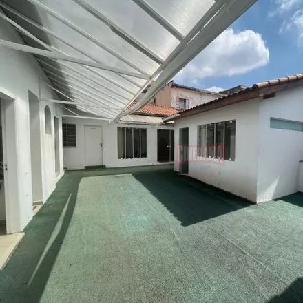 Rent this studio house on Avenida Vital Brasil Filho in Oswaldo Cruz, São Caetano do Sul - SP