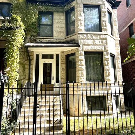 Rent this 4 bed apartment on 3741 North Sheffield Avenue in Chicago, IL 60613