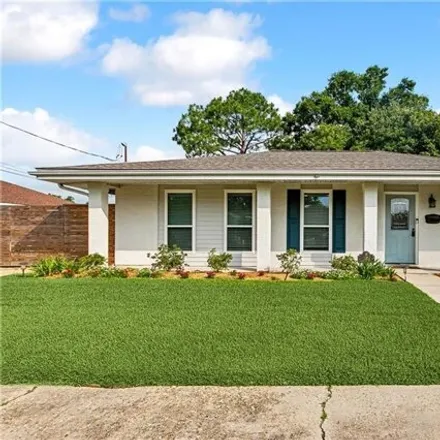 Buy this 3 bed house on 120 Lee Court in Jefferson Parish, LA 70123