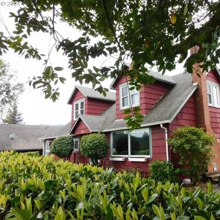 Buy this 4 bed house on 1476 Maple Street in Myrtle Point, Coos County