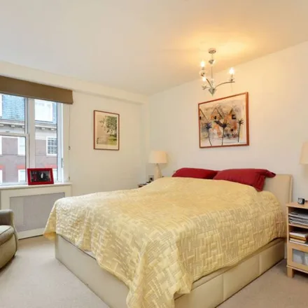 Image 6 - Walpole House, 10 Weymouth Street, East Marylebone, London, W1W 5BY, United Kingdom - Apartment for rent