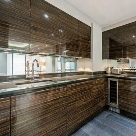 Image 5 - Run And Become, 4 Eccleston Street, London, SW1W 0SS, United Kingdom - Apartment for sale
