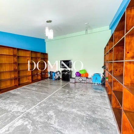 Buy this studio house on José León Barandiaran Avenue 173 in La Molina, Lima Metropolitan Area 15026