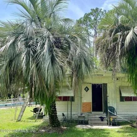 Buy this studio apartment on 117 Cobia Drive in Putnam County, FL 32177