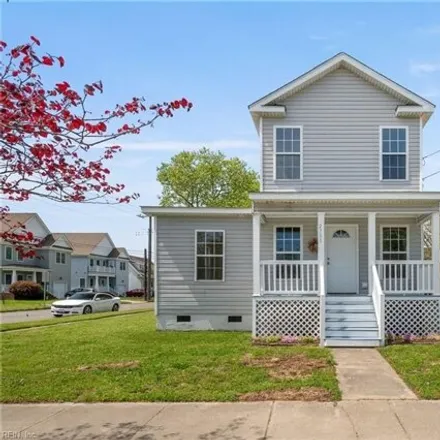 Buy this 3 bed house on 2701 Wickham Avenue in Newport News, VA 23607