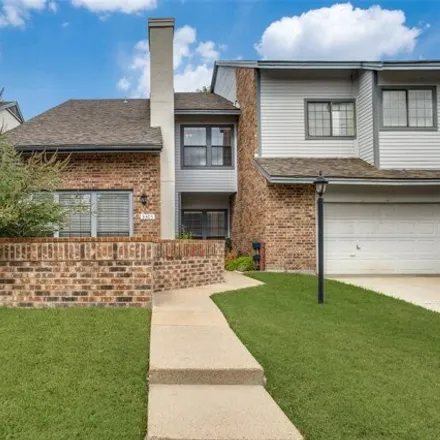 Buy this 3 bed house on 3305 Devonshire Drive in Plano, TX 75075