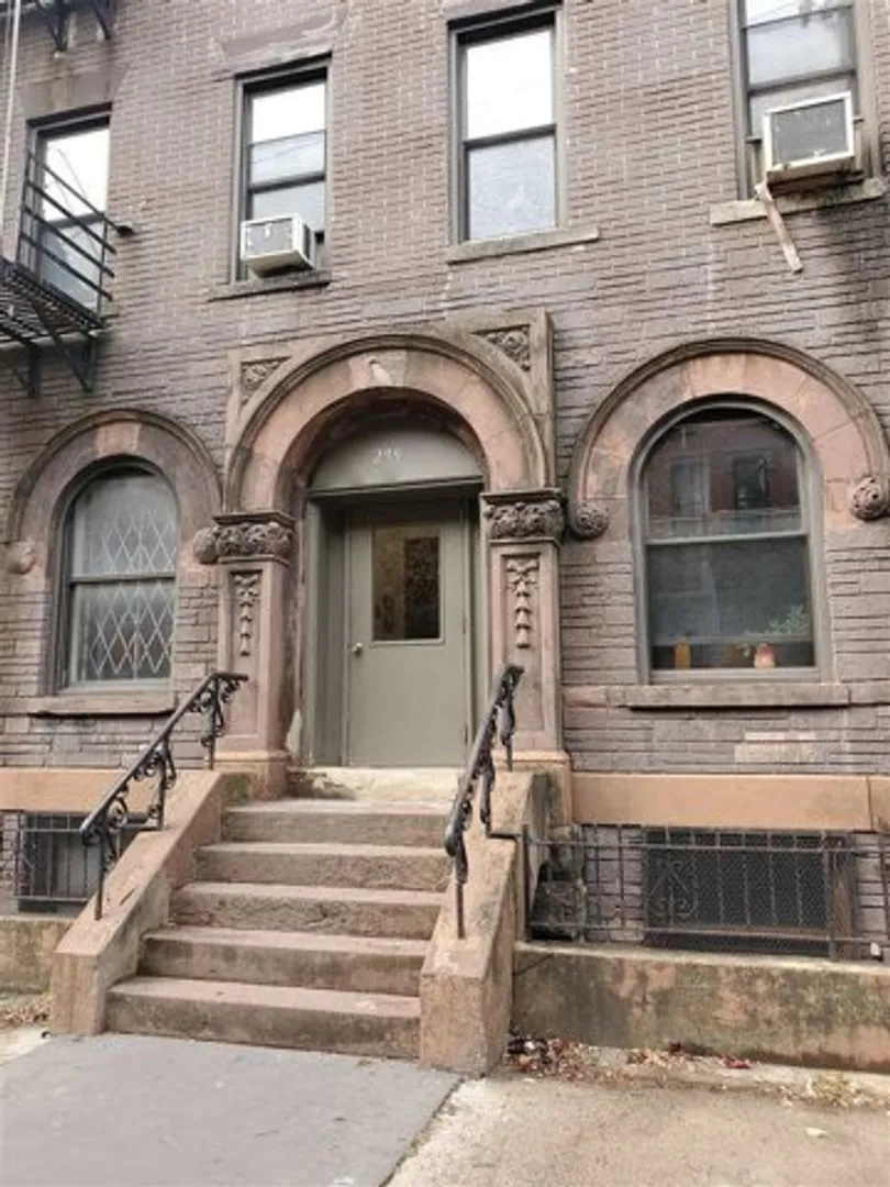 2 Wayne Street, Jersey City, NJ 07302, USA | 2 bed apartment for rent